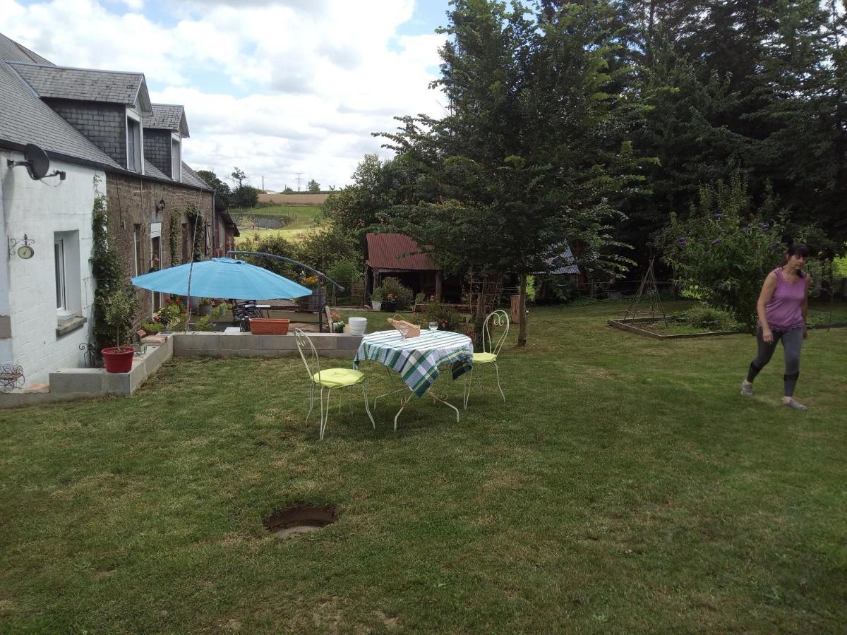 Le Chalange Bed and Breakfast Lapenty Buitenkant foto