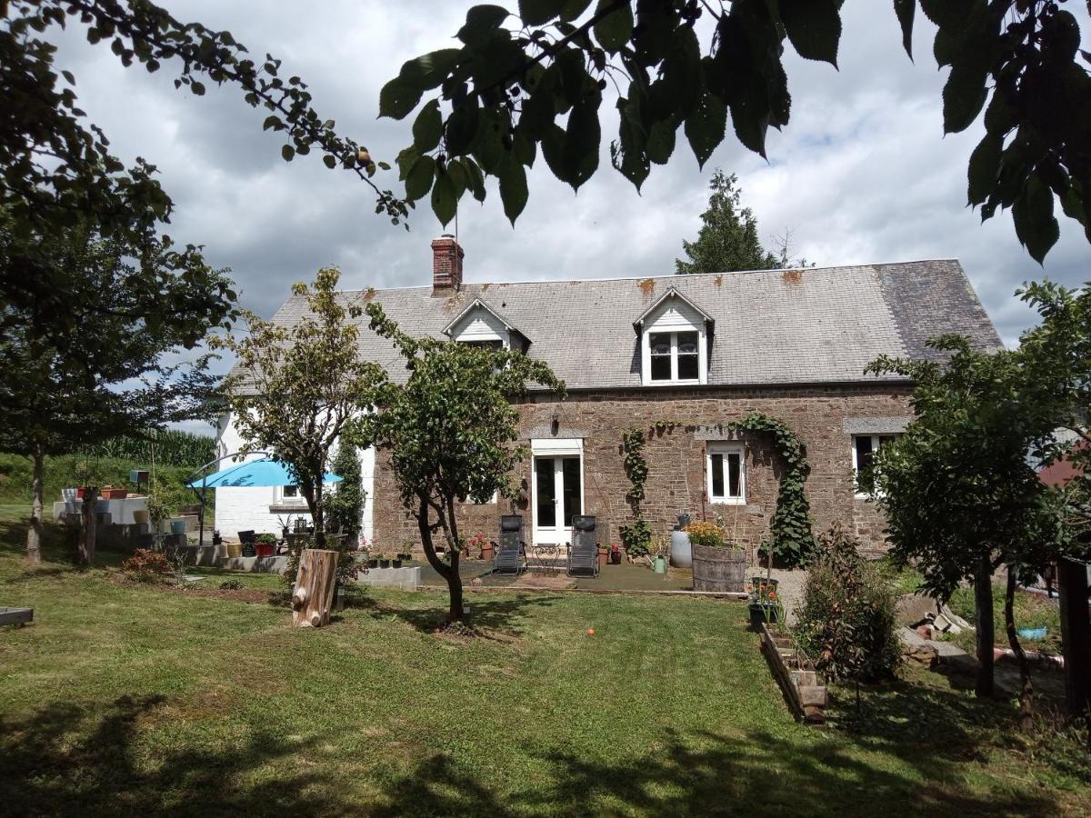 Le Chalange Bed and Breakfast Lapenty Buitenkant foto