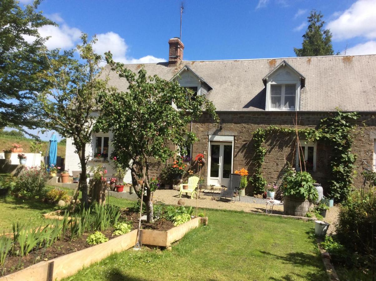 Le Chalange Bed and Breakfast Lapenty Buitenkant foto